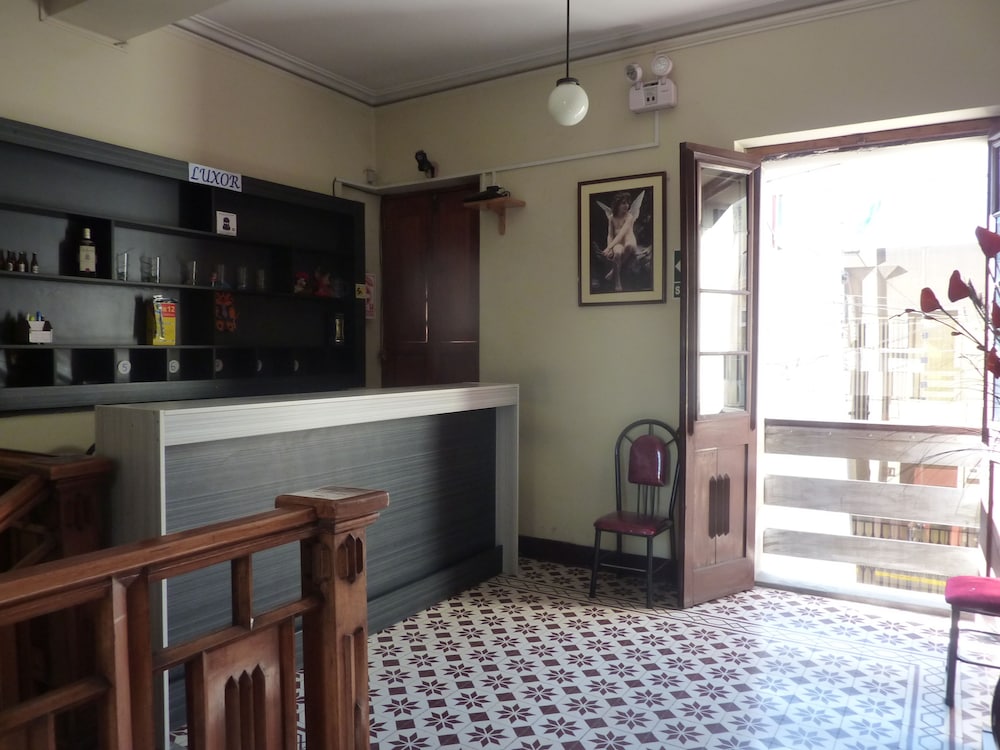 Hostal Luxor view 2