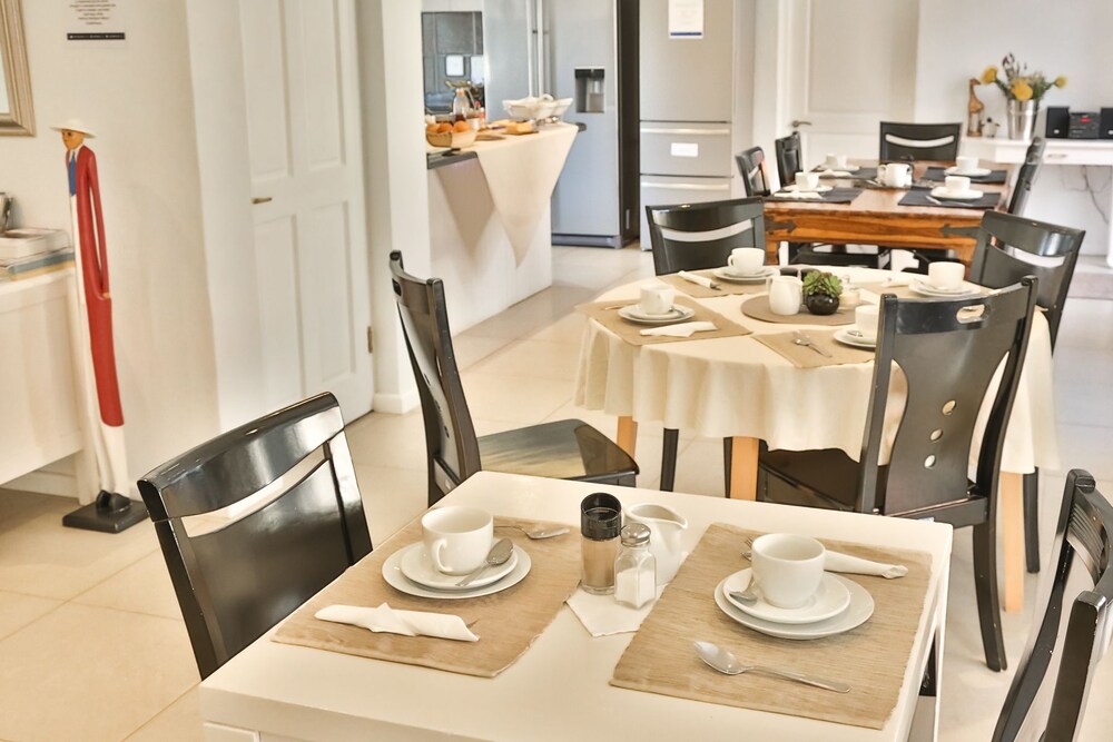 Abington Manor - Fish Hoek Guesthouse