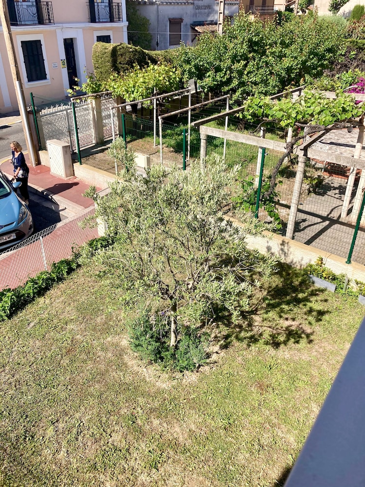 Cannes City B&B