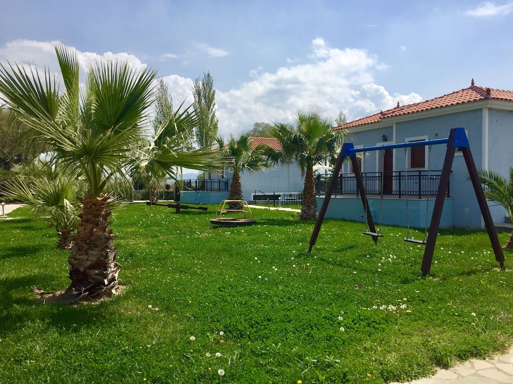 Kaloni village apartments