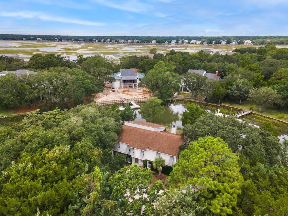 Sunny Pointe 4 Bedroom Home