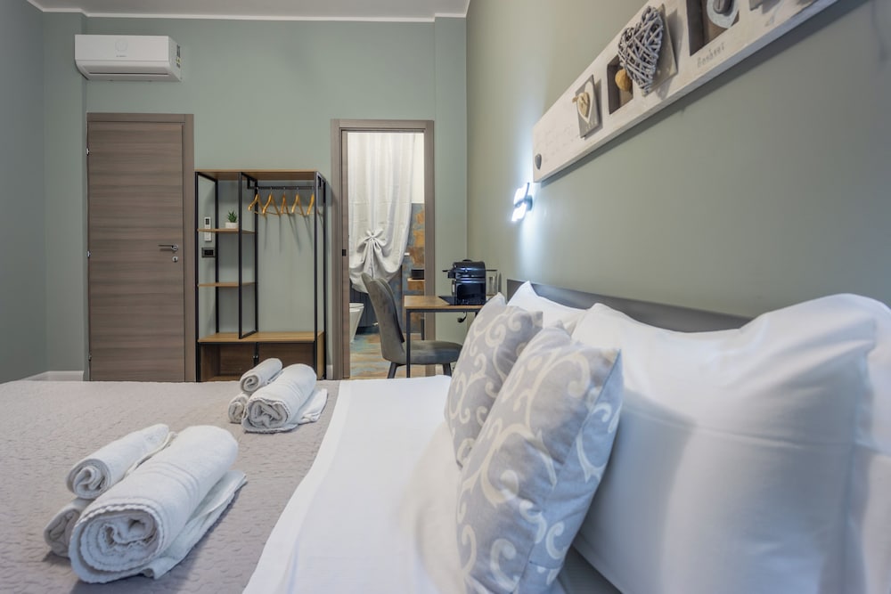 Aurelia Garden Suite