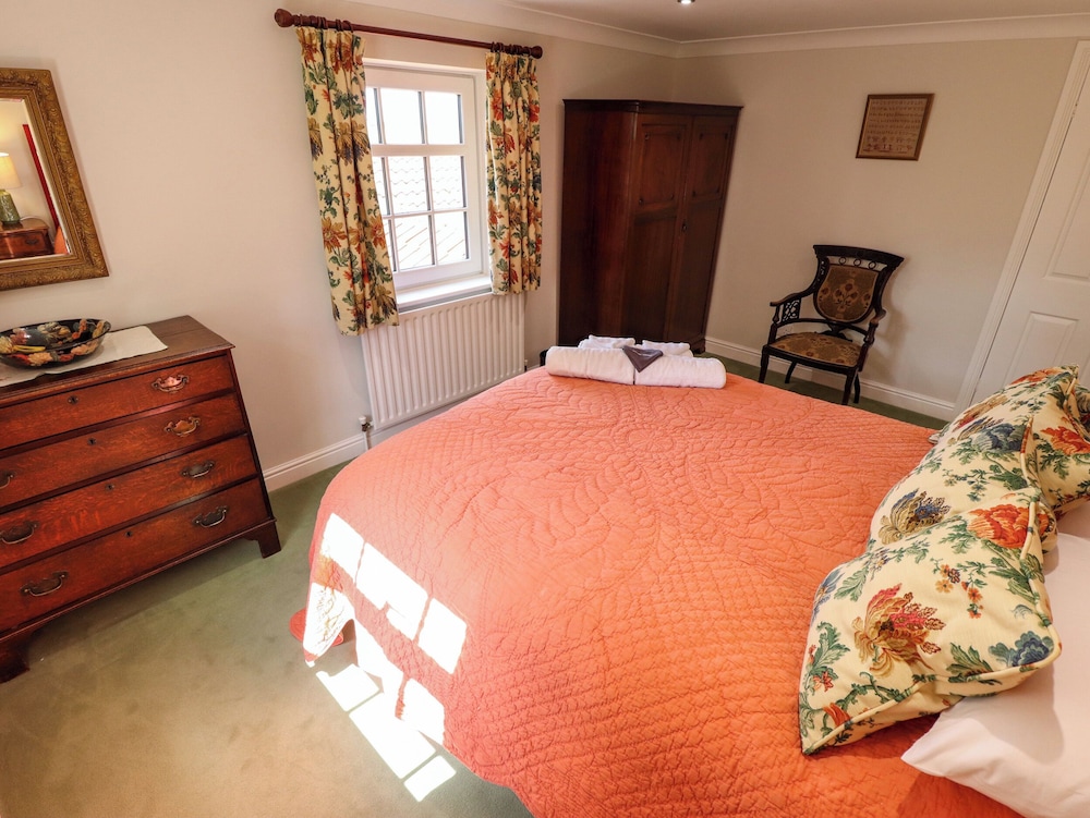 Moon Field Lodge