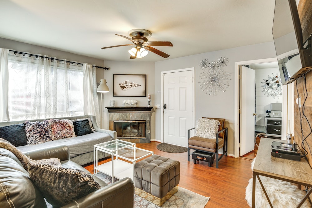 Walk to Beach: San Diego Hideaway w/ Patio