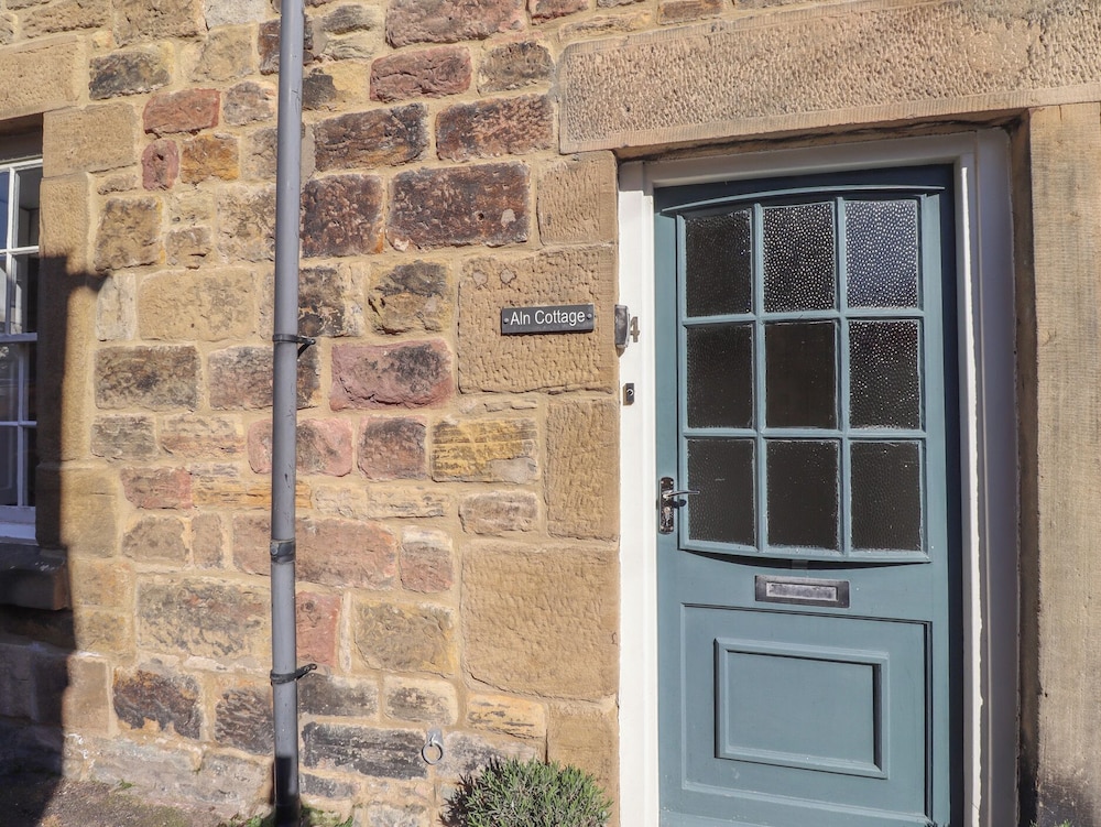 Aln Cottage