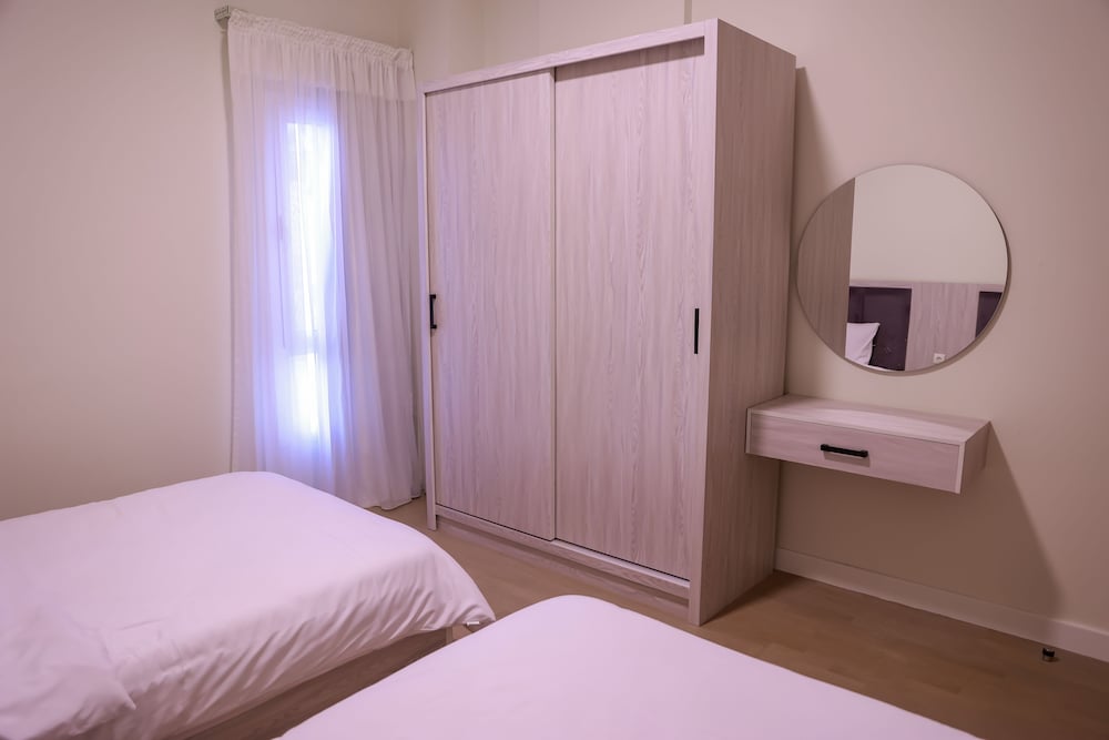 4 BDR Apt. - Boulevard Mivida view 4
