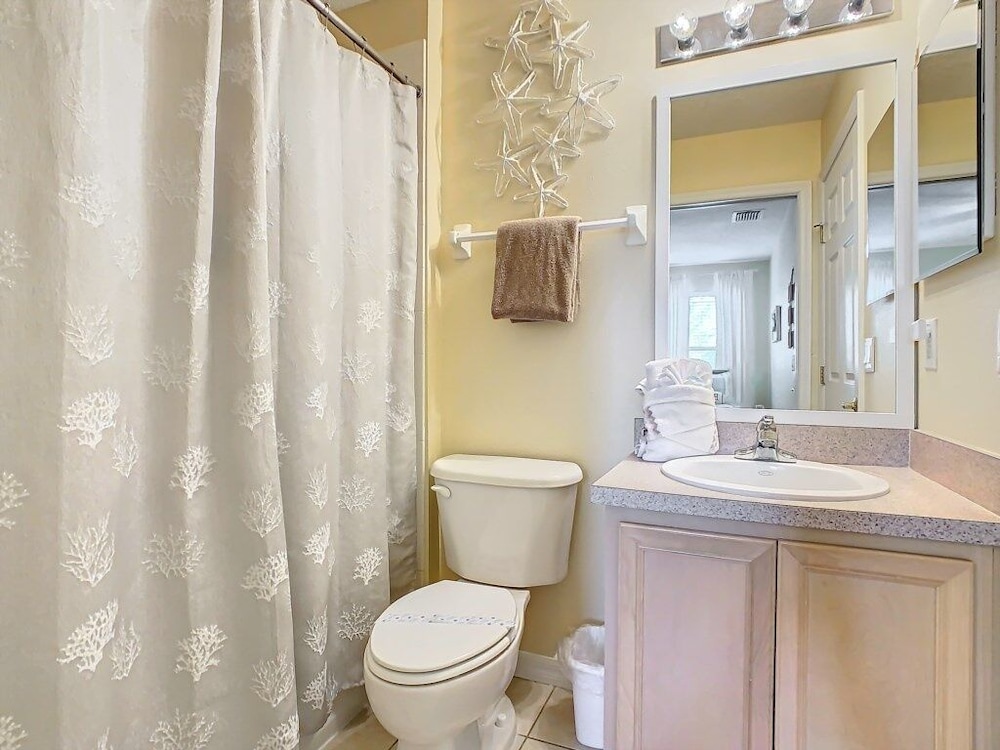 Spacious 5br Home W/ Private Pool+spa In Scenic Davenport Location 5 Bedroom Villa