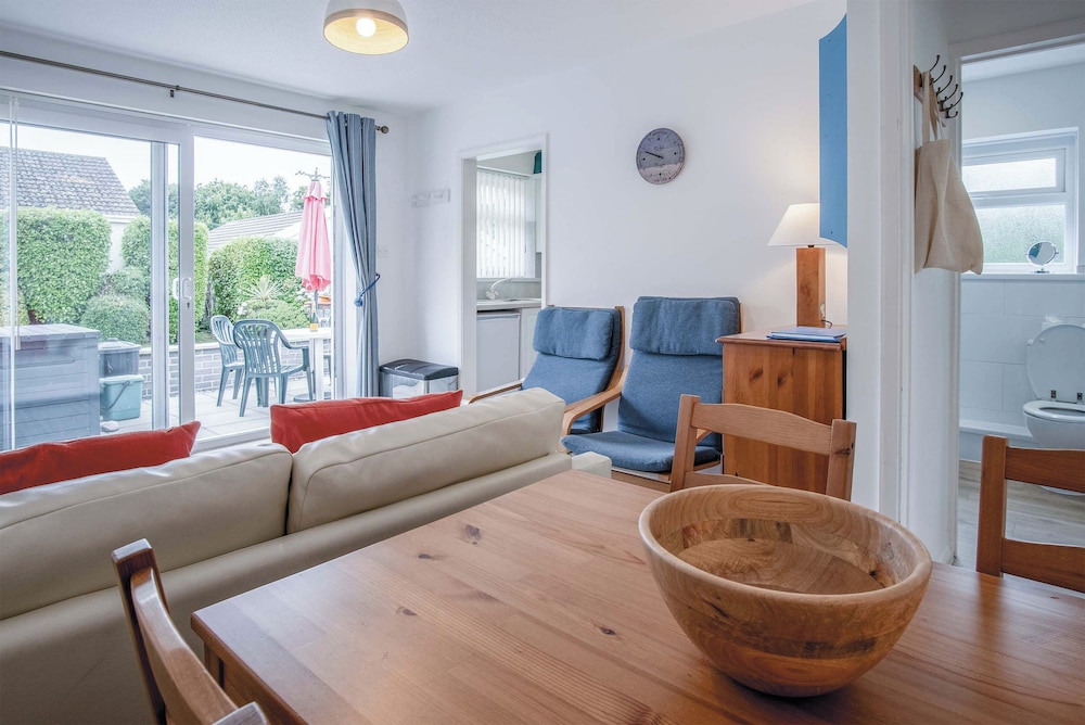 Bayview 61 - 2 Bedroom - Bayview Oxwich