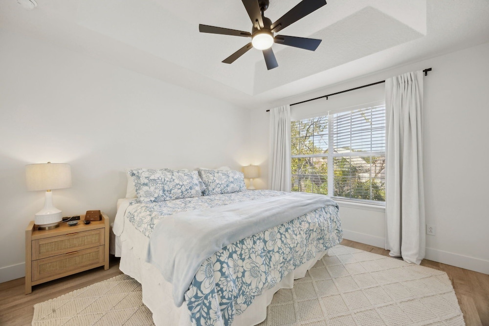 322 S. 5th Street Unit A 3 Bedroom Townhouse