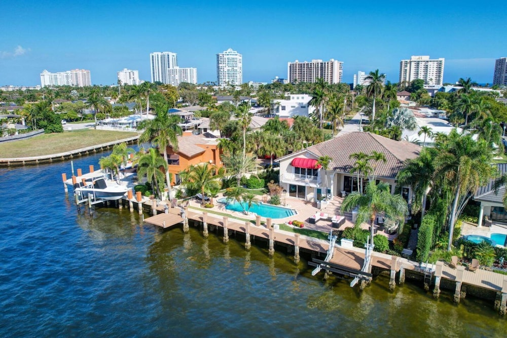 Serenity Villa Water Front