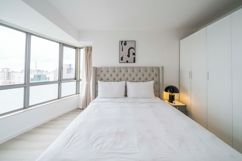 Tyms Spacious 3BR 2BA APT Laishi Di