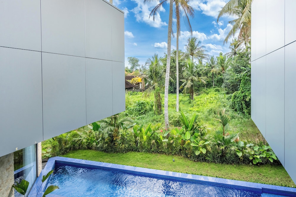 Hidden City Ubud - Modern Villas & Townhouses with Private Pools, Nature Views and Wellness Access