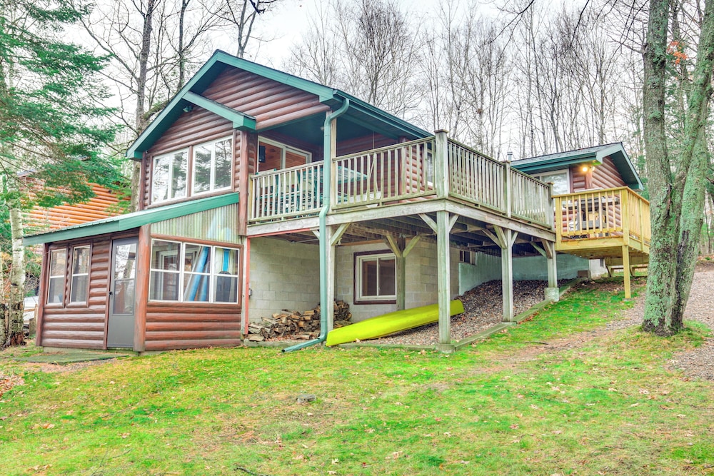 Dock + Fire Pit: Sweet Serenity on Amber Lake