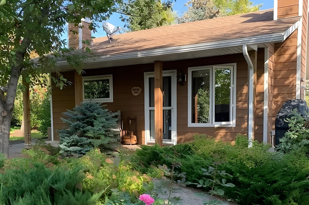 Hotel Rocking R Guest Ranch - Image 1