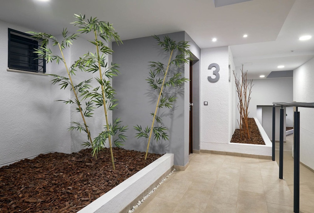 Elche Vacations - Dream Infinity View Apartment - Property Image 3