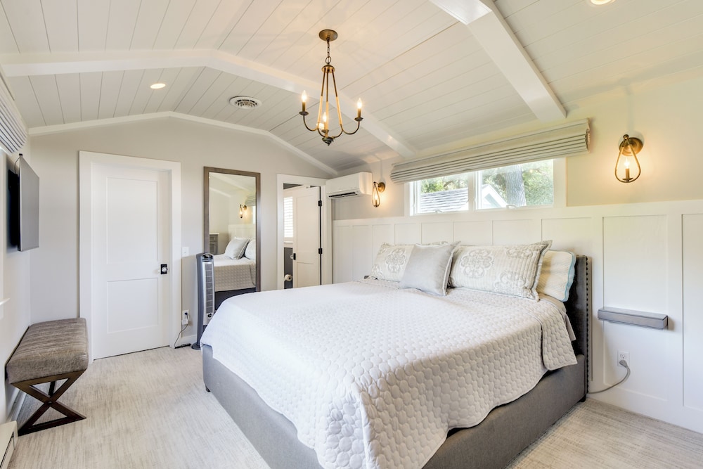 Pool & Stunning Water Views: Kent Island Home!