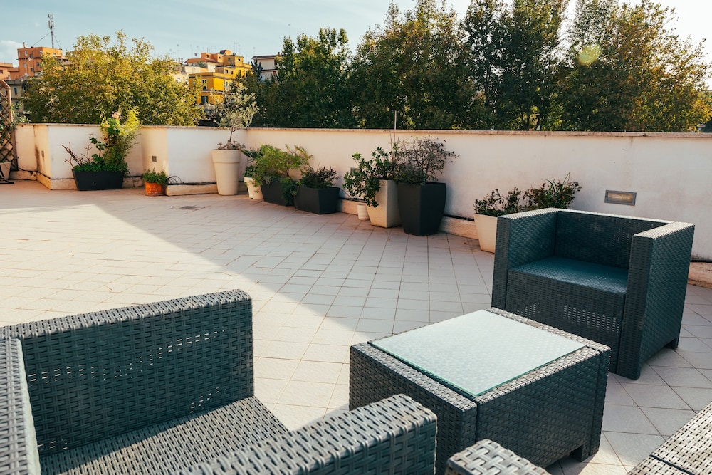 Sunset Apartment in Rome