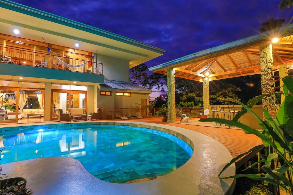 18 Sleep With Pool Private Villa