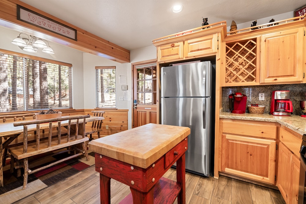 Catalina Creekside Cabin