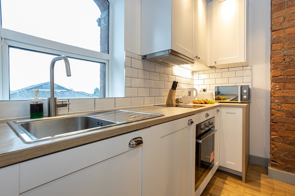 Modern Duplex Close to City Centre Old Trafford view 2