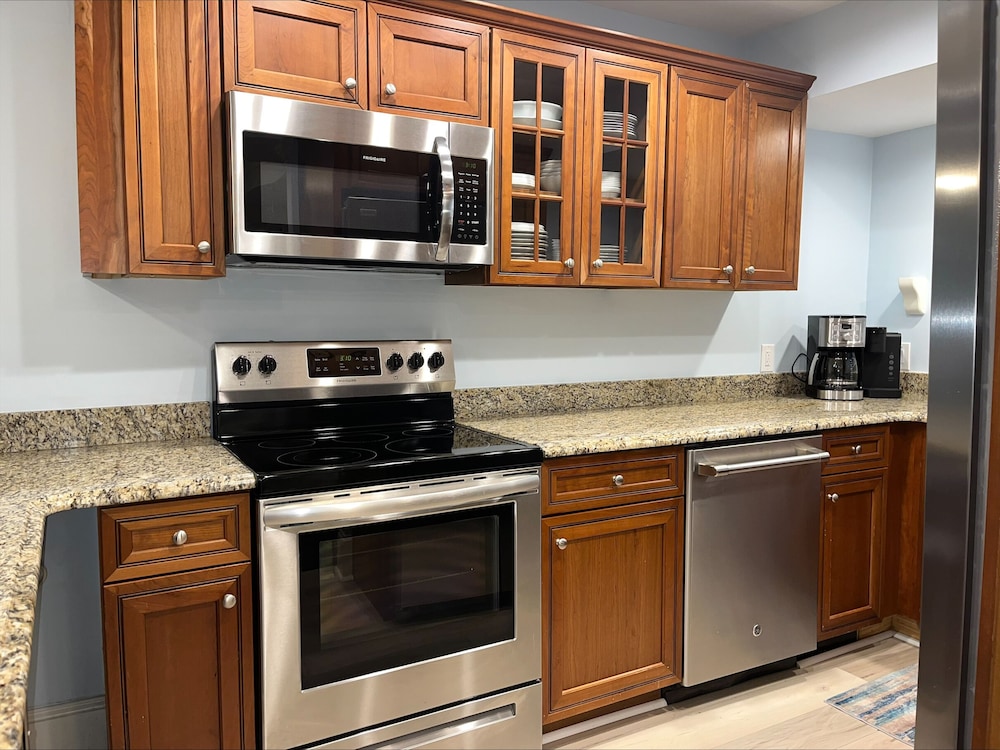 2437 Inland Harbour at The Sea Pines Resort