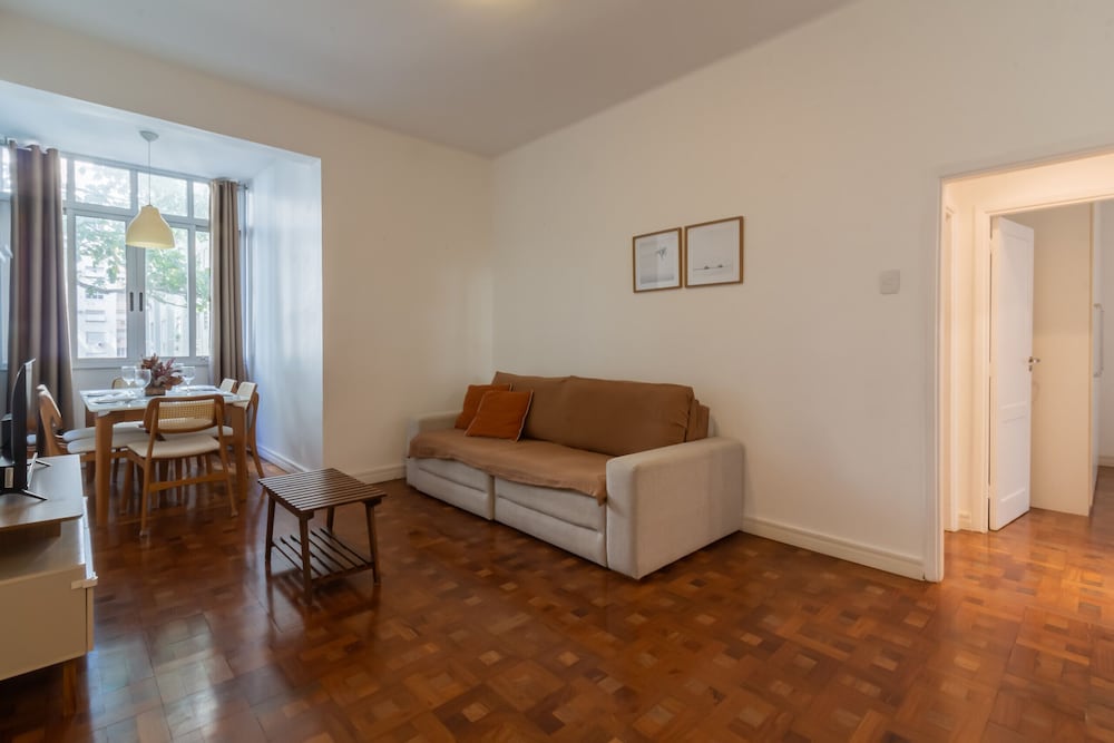 2 Minutes From Copacabana Beach D302