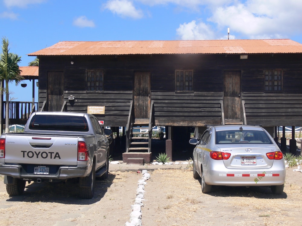 Marsella Beachfront B&B