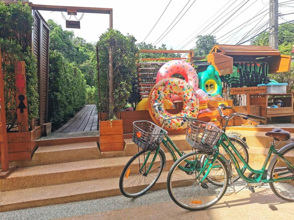Green Bay Samed Resort