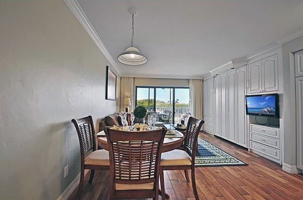 Bayside Villas view 5