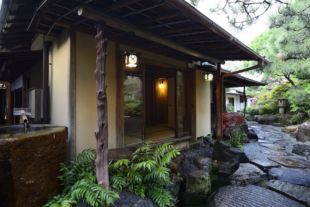Atami Sekitei