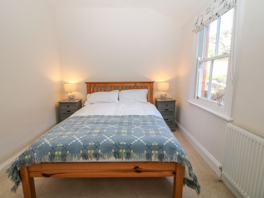 11 Marine Terrace view 3