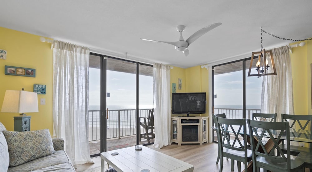 Seaside Beach & Racquet 4507