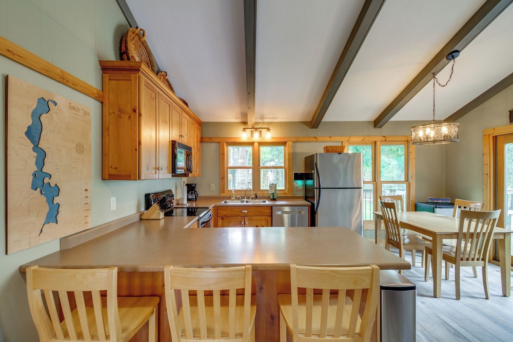 2 Mi to Marina: Family Home on Sibley Lake!
