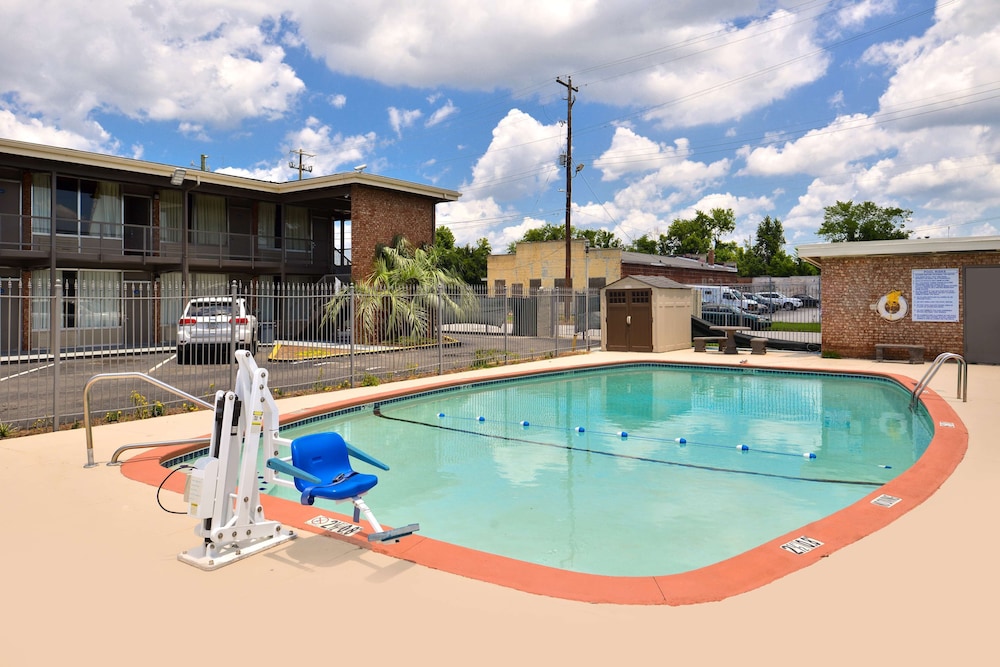 Americas Best Value Inn Augusta Historic Downtown