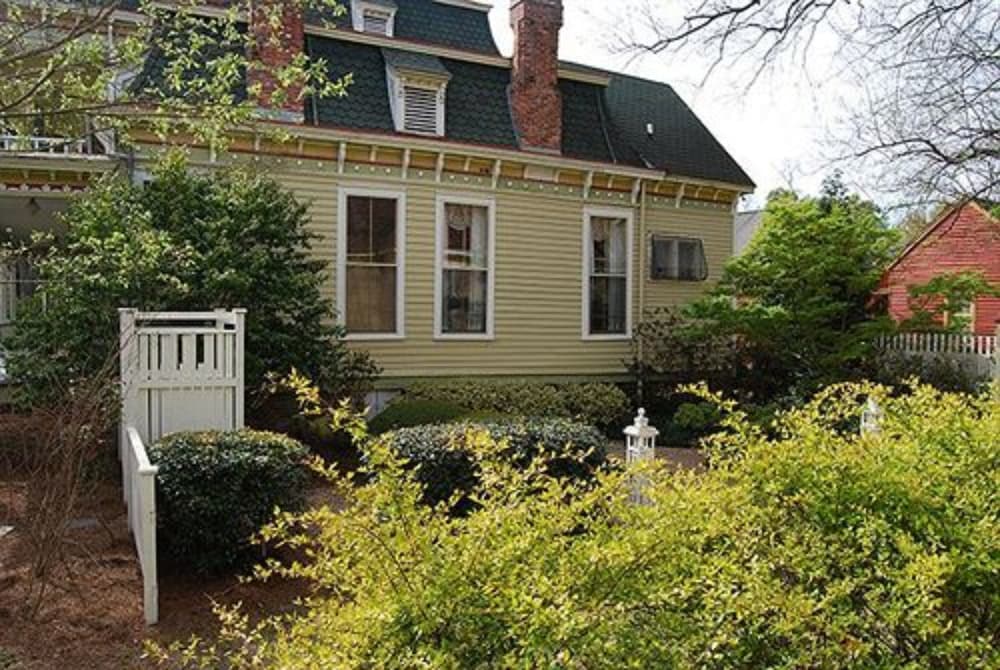 Columbus Vacations - Rothschild-Pound House Inn - Property Image 26