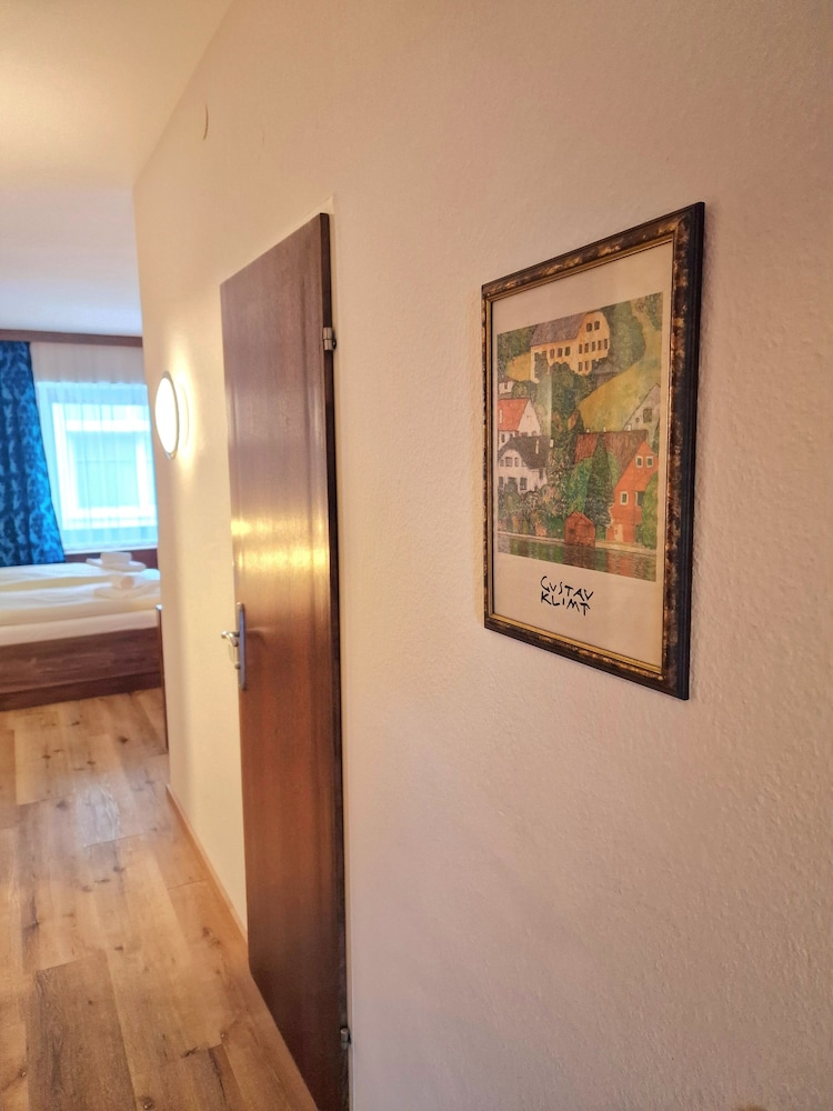 Zum Goldenen Kreuz