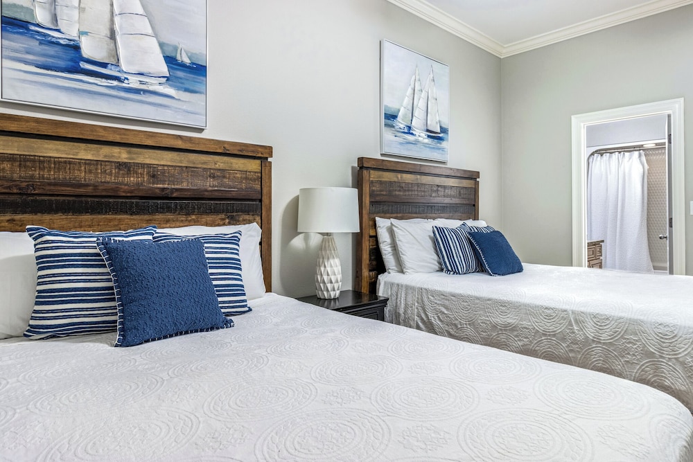 The Oasis at Orange Beach #1707 by Southern Vacation Rentals