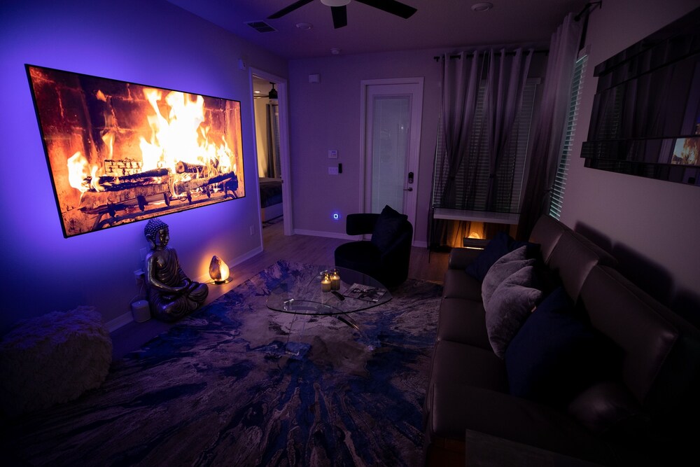 Brand New Modern Pet Friendly Zen Home W/ Private Home Theater & Hot Tub! 2 Bedroom Home by RedAwning