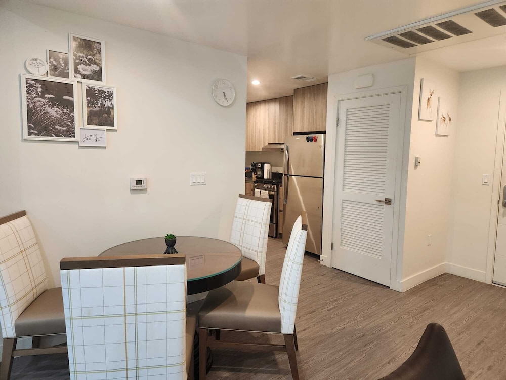 Urban Chic Apart-Hotels in Central LA