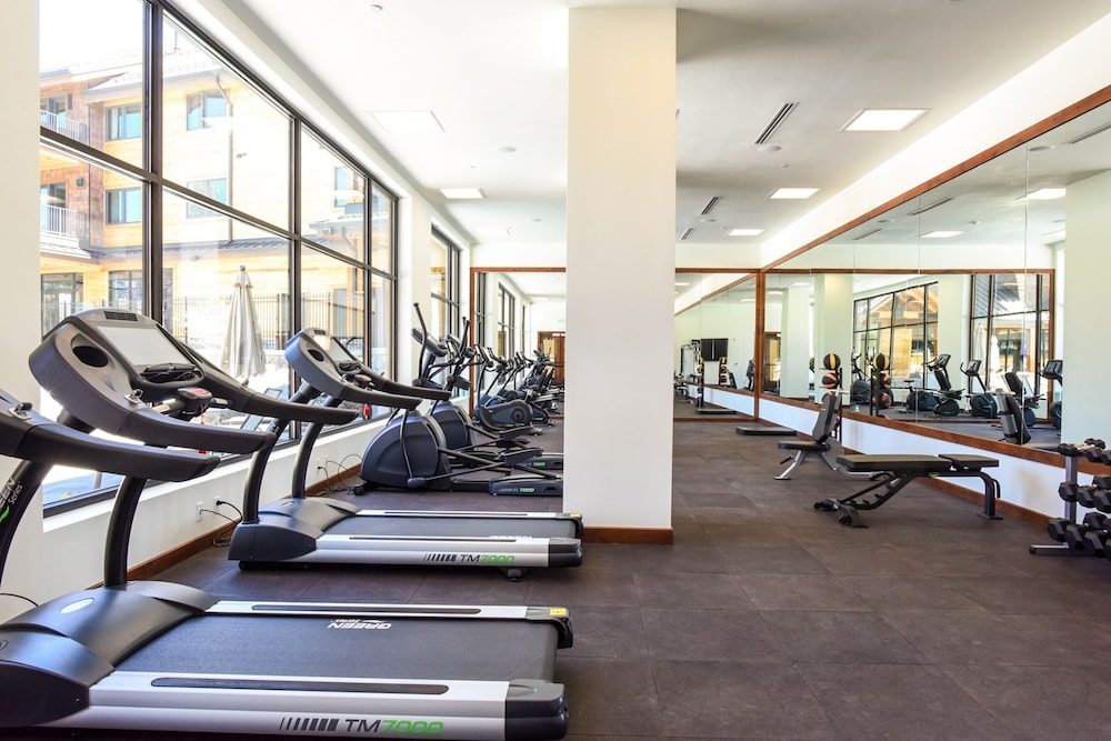 Lake Tahoe Vacations - Luxury 2br Steps From Heavenly Village  Gondola 2 Bedroom Condo by RedAwning - Property Image 11