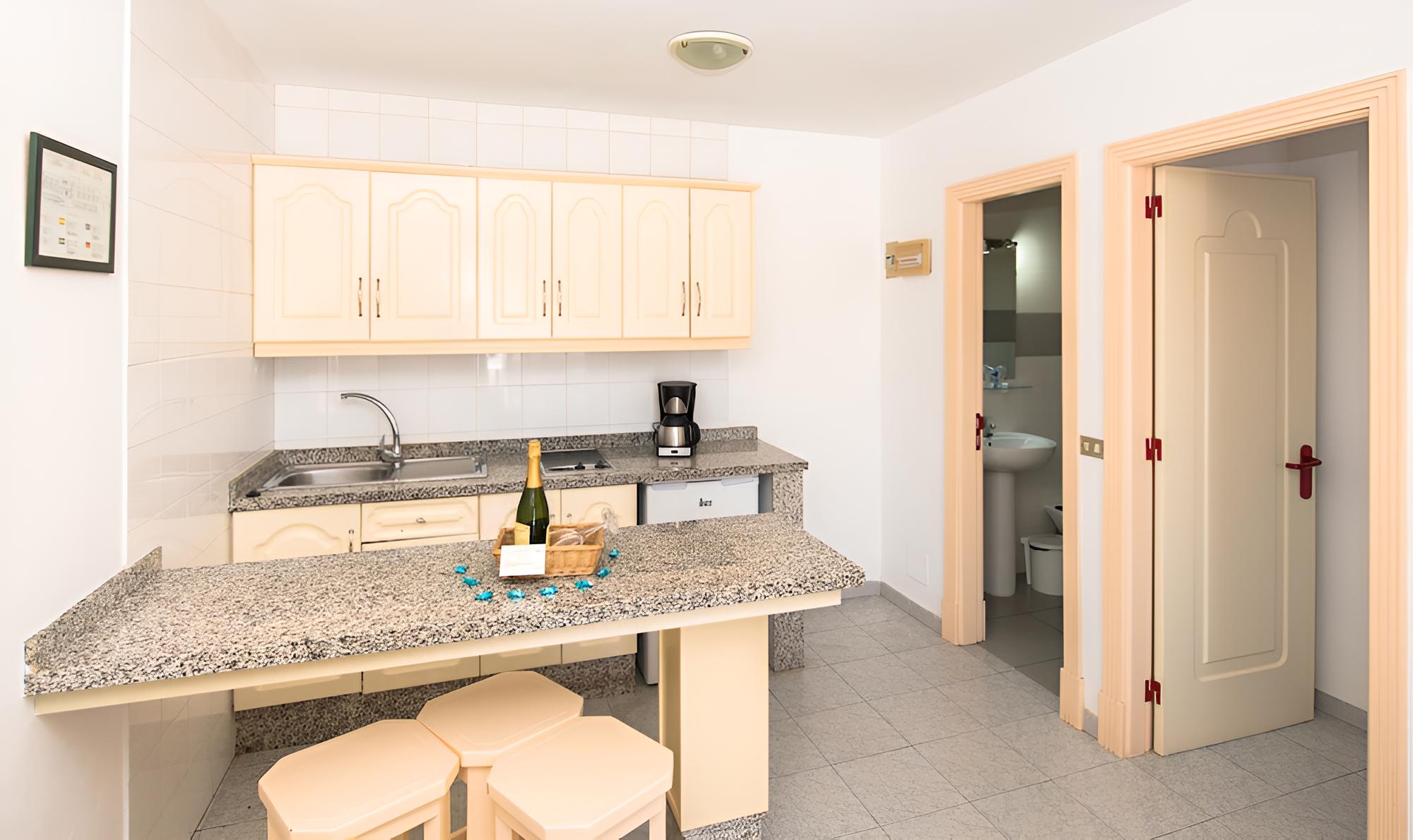 Apartamentos Tara view 5