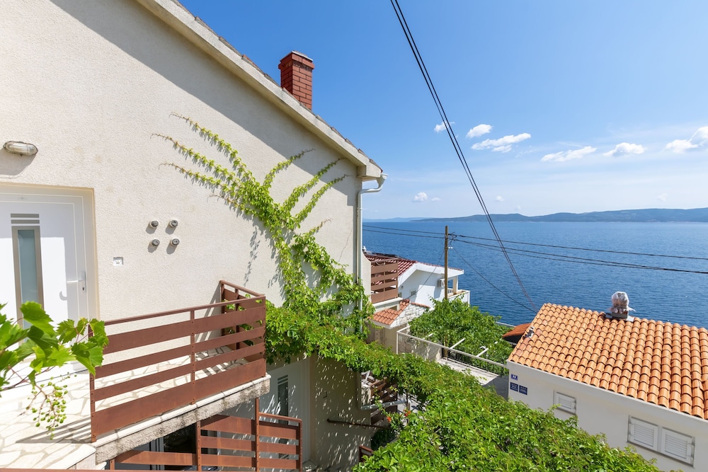 Apartments Mirjana view 3