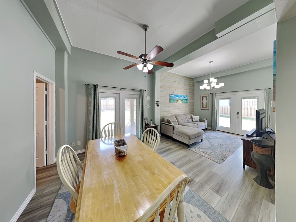 Coastal Hideaway by Silver Sands Vacation Rentals