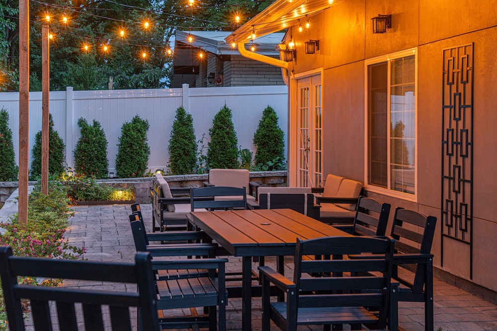 The Greystone - Stay for 12!