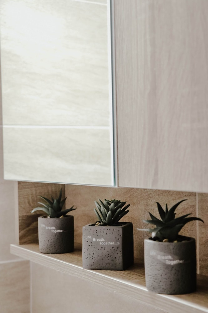 Citylight Apartment by Corfuescapes