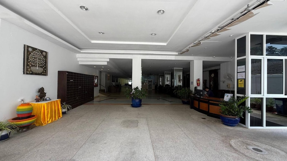 Palace - Spacious 1 Bedroom Condo With Shared Pool
