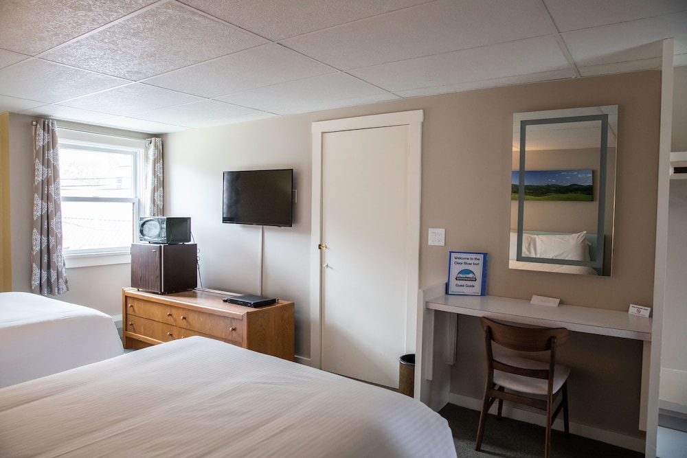 Clear River Inn
