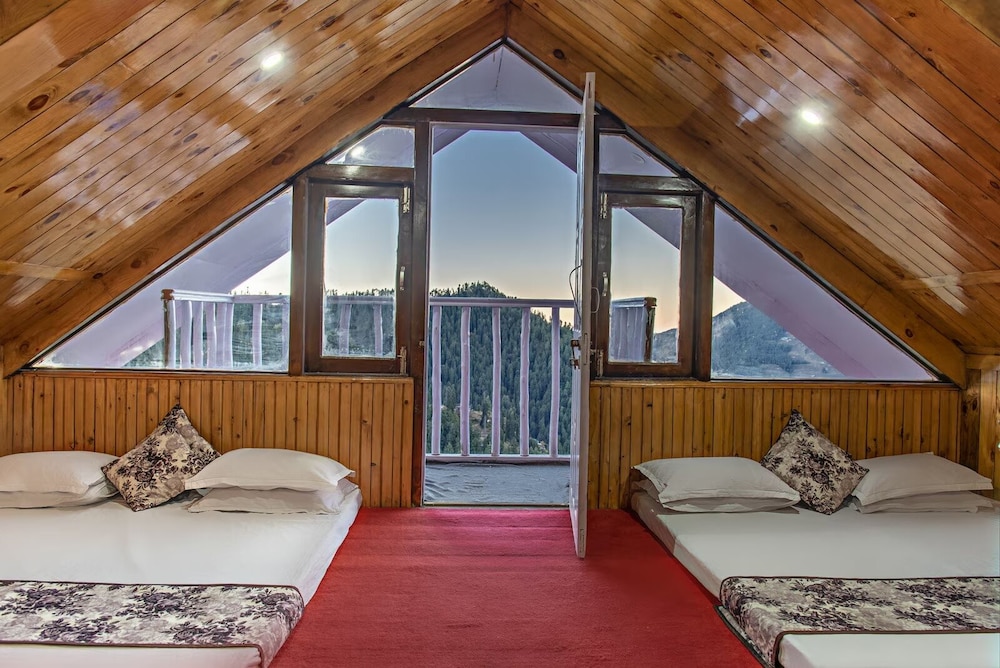 Nesta Narkanda Cottage