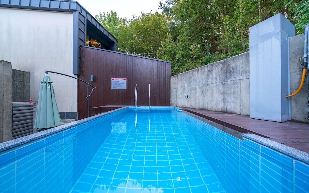 Ulsan Byeoldam Eunchae Pool Villa