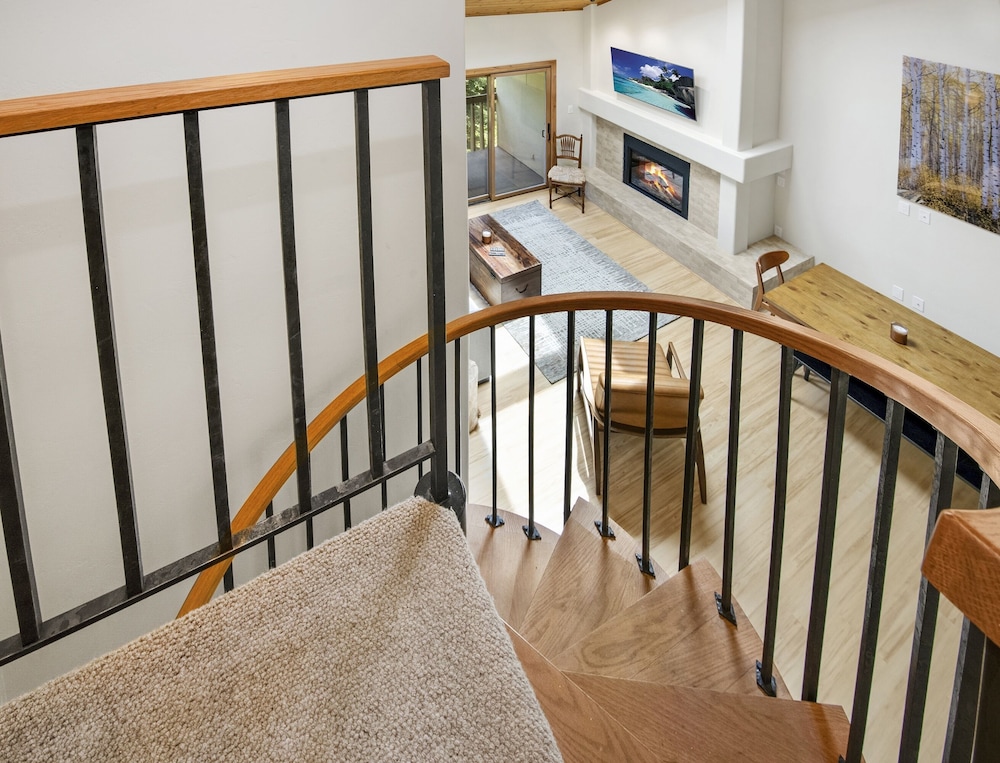 Townsend Place B307 2 Bedroom Condo